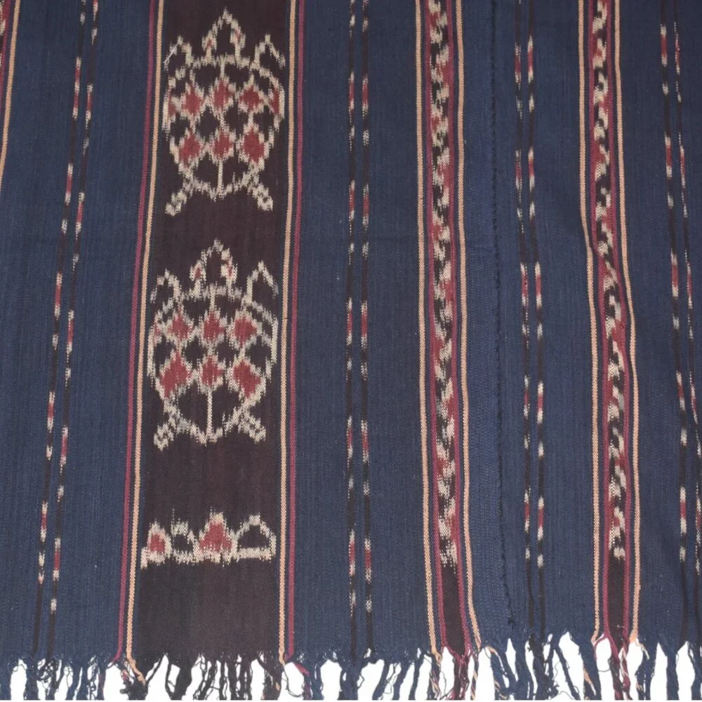 Vintage Indonesian Ikat Textile Woven Wall Hanging Throw Fringe Turtles 64x45